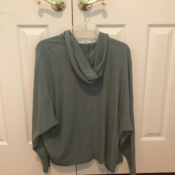 Urban Outfitters Soft Cardigan - Picture 2 of 3